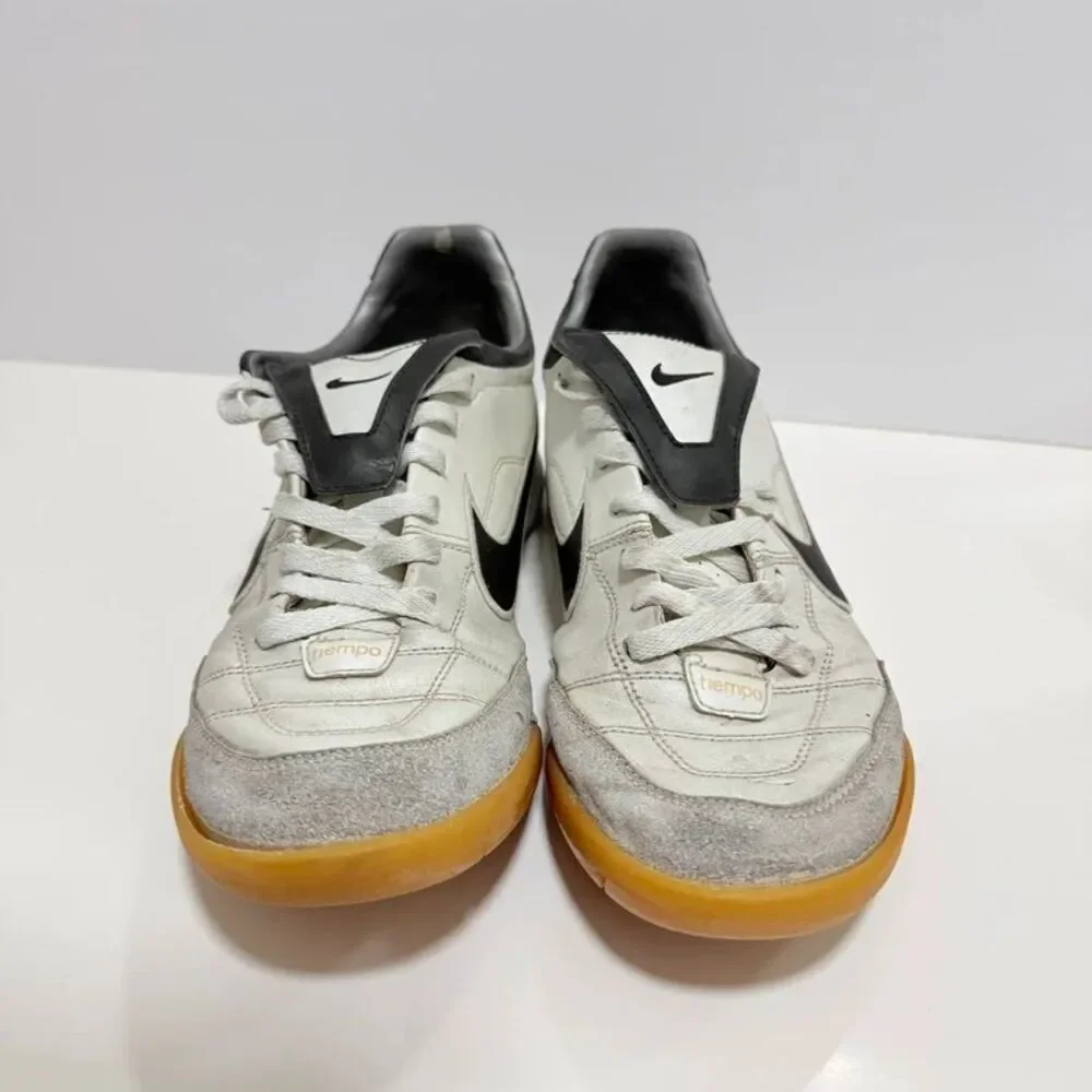 Nike tiempo air legend Indoor futbol men’s size 12